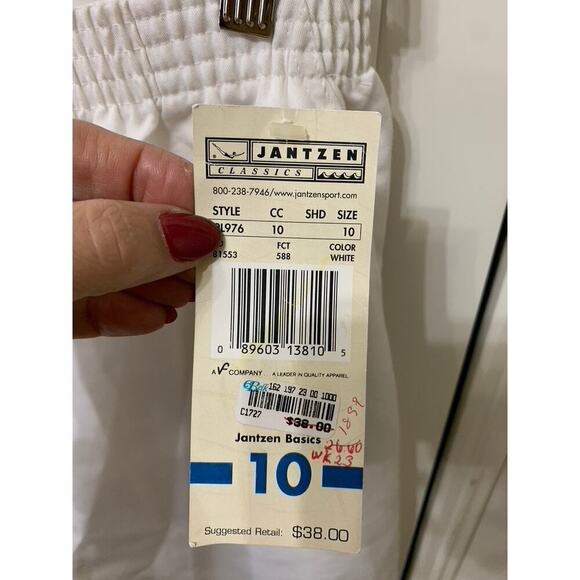 Women's White Bermuda Shorts Bundle Size‎ 10 - Picture 7 of 9